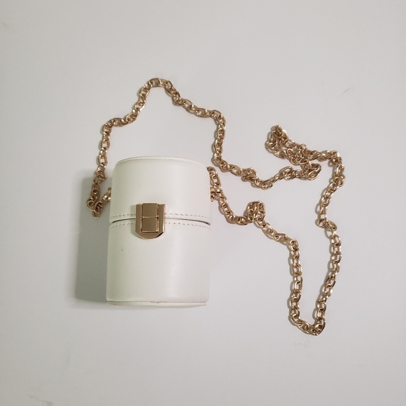 Fashion Nova Handbags - Fashion Nova-Top Trend Mini Bag - White